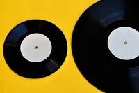 img of Reseña de sencillos T1